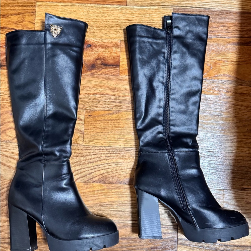Black Knee-High Women's Boots